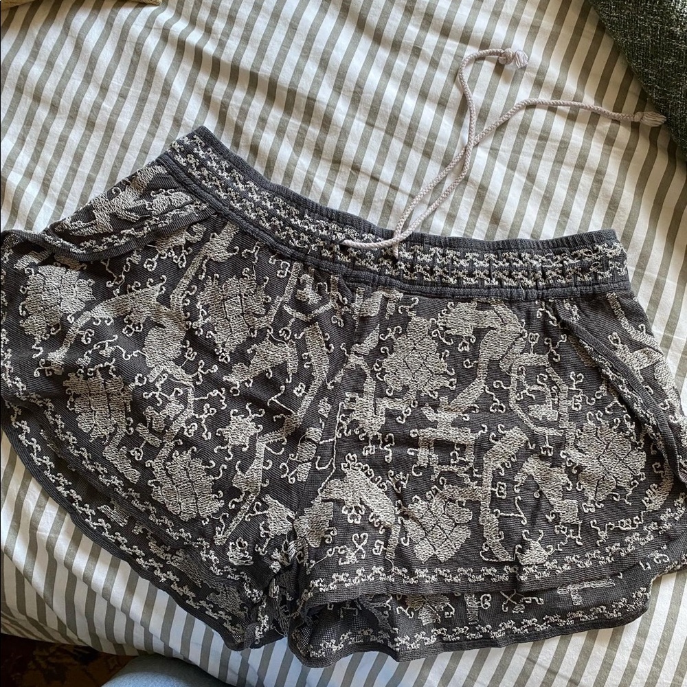 Ecote Urban Outfitters Embroidered Dolphin Shorts